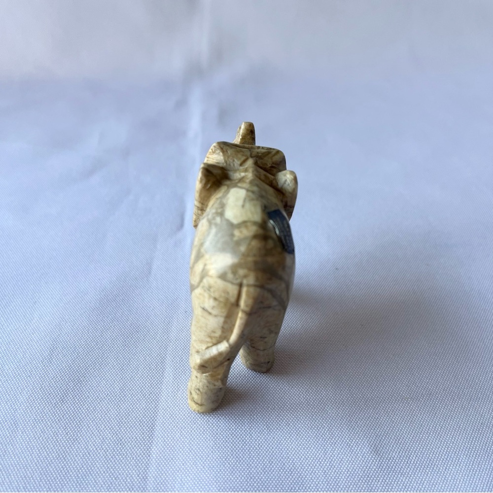 Hand Carved Para Stone Elephant From India - Picture 4 of 7